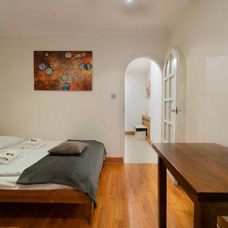 Stylish 2 Bedroom Apartment Morsztynowska Street Краков Экстерьер фото